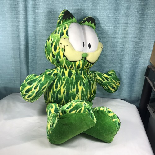 Garfield plush green - garfield,