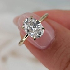 Bague diamant taille ovale