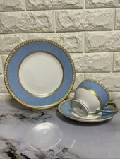 Rare trio d'assiettes Wedgwood Ulander poudre bleu pâle C/S et plaque du Japon