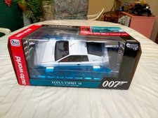 Lotus Esprit S1 James Bond 007 blanche 1/18è  Autoworld