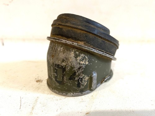 Ancien morceau masque à - de,