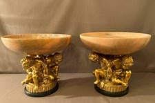 PAIRE DES COUPES TRÈS RARE EN MARBRE ET BRONZE DORÉ D'APRÈS CLODION 