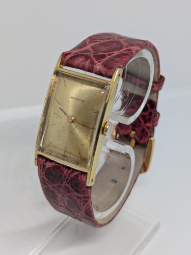 Juvenia montre femme suisse