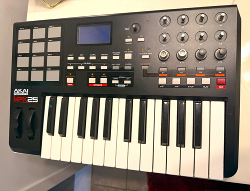 Akai professional mpk25 key - professional, 25-key