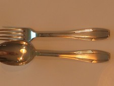 COUVERT METAL ARGENTE RENEKA