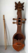 Violon tibétain SARANGI himalayen en bois sculpté +/-53 cm