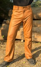 Nouveau pantalon en cuir