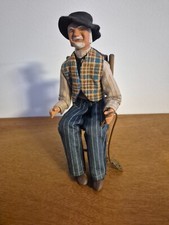 Santon Provence ancien  Vieil homme assis sur sa chaise avec son écumoire TBE