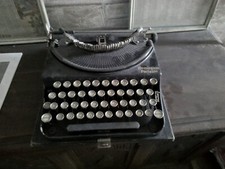 MACHINE A ECRIRE REMINGTON PORTABLE 1940