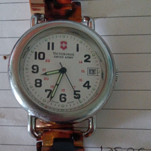 Victorinox swiss army quartz - army,