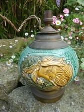 Lampe à pétrole en barbotine rare décor de phénix XIX éme bon état 22cm haut 19c