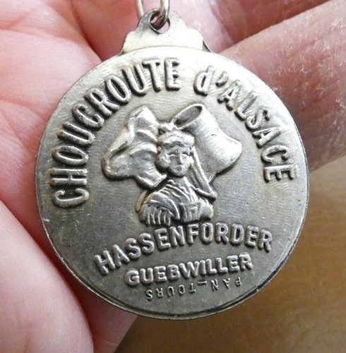 Ancien porte clé choucroute - porte,