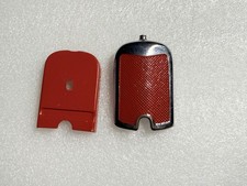 Radiateur Rouge et plaque