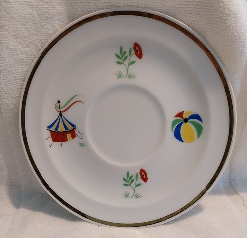 Assiette dessous tasse - tasse, jeux