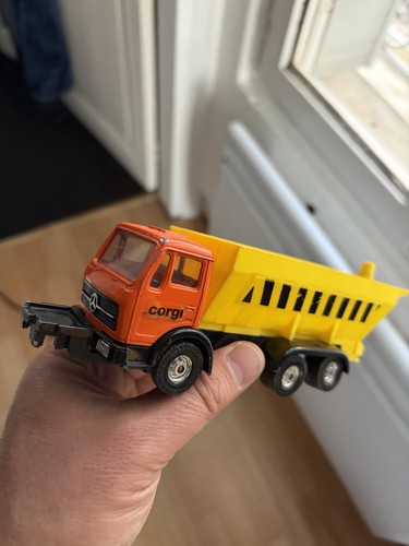 Corgi toys mercedes benz snow - corgi, mercedes-benz