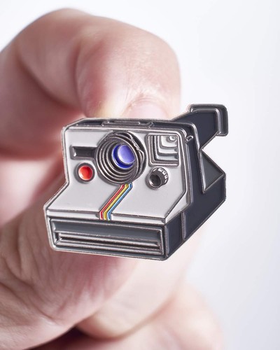 Polaroid one step pin - polaroid,