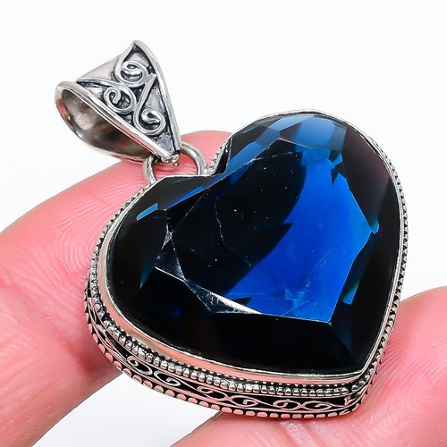 Pendentif vintage forme de - forme,
