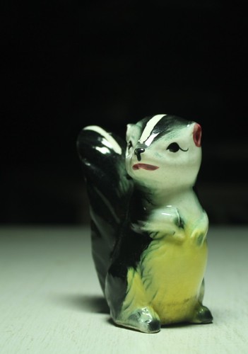 Vintage skunk salt - and, pepper