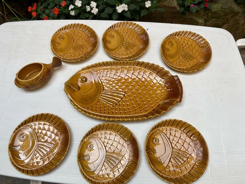 Service assiettes poissons - assiettes,