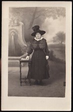 Femme chapeau plumes - femme, à