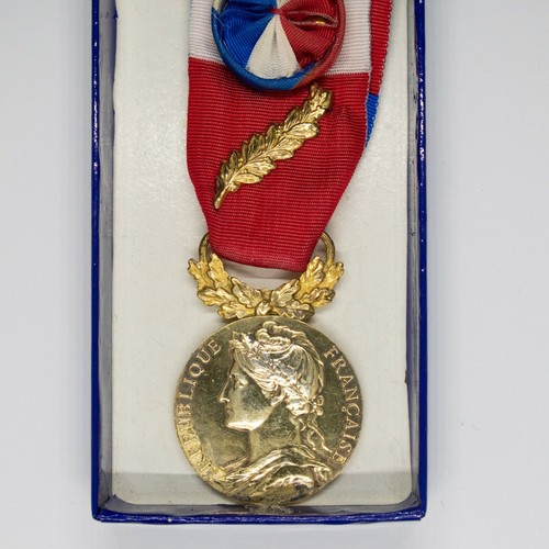 Médaille mérite du - du,