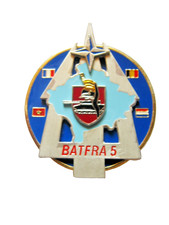 ANCIEN INSIGNE CAVALERIE DRAGONS BATFRA 5 OPEX KFOR TRIDENT KOSOVO FAB. SHELI