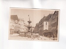 F5600) carte postale, STEYR - place FONTAINE nombreux pigeons 1930