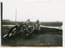 Avion ancien crashé. Old