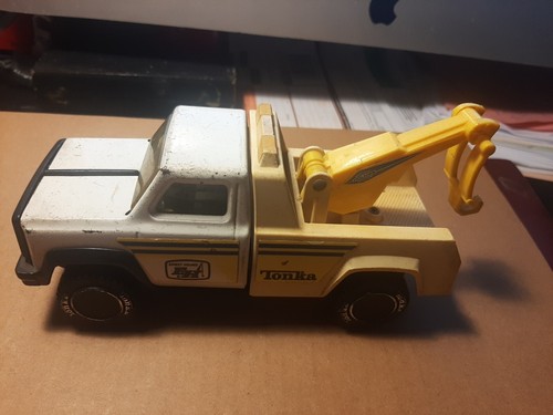 Vehicule remorquage tole et - de,
