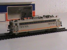 locomotive électrique HO JOUEF 8354/BB 17029 /ECLAIRAGE AVANT/ BOGIES PATINES/ O