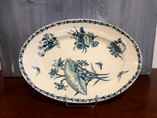 PLAT OVALE, DÉCOR DE FLEURS, PAPILLONS et ÉCRANS "BADONVILLER" T.FENAL (L 32 cm)