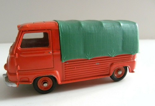 Dinky toys renault - 1/43,