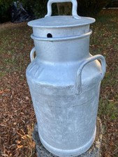 ancien bidon à lait de ferme en aluminium 20 litres HUGONNET pour mariage ou deo