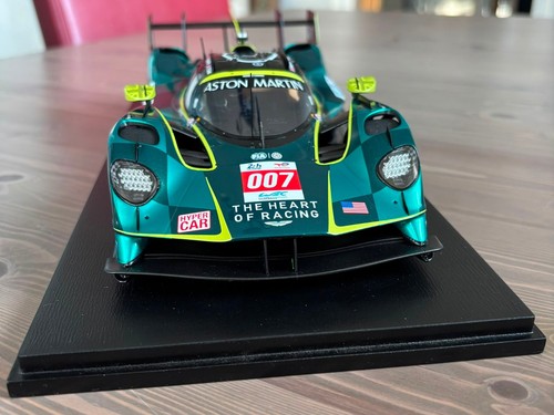 Spark aston martin - spark,