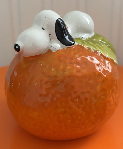 Snoopy peanuts orange - peanuts,