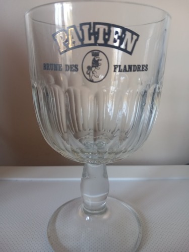 Ancien verre bière des