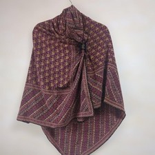 Écharpe carrée à fleurs