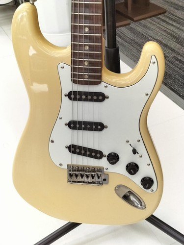 Guitare - (fernandes),