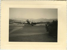 PHOTO ANCIENNE - VINTAGE SNAPSHOT - AVION HÉLICE DÉCOLLAGE - PLANE HELIX