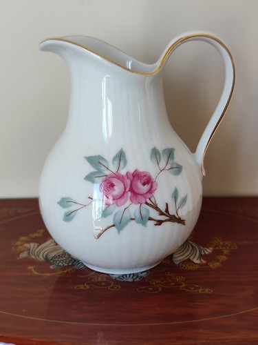 Pot lait porcelaine de - à, en