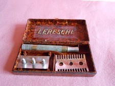 Rasoir Ancien dans sa boîte LERESCHE