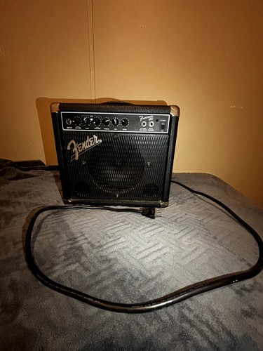 Fender frontman 15g 15w solid - fender,