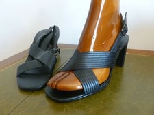 SUPERBES ESCARPINS SANDALES
