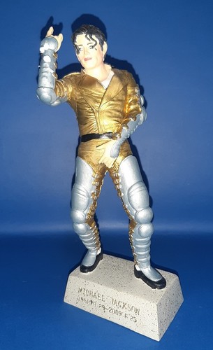 Michael jackson figurine - jackson,