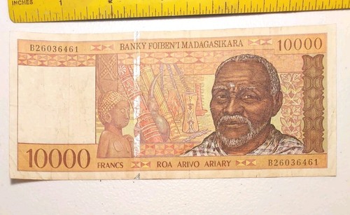 1995 madagascar 000 francs - madagascar,