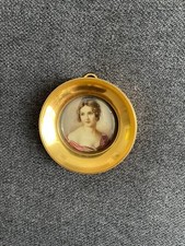Cadre miniature bronze Doré signé : L. Vuillermet  peinture /celluloid Femme XIX