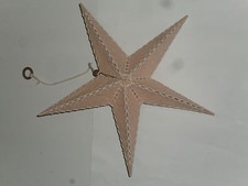 Suspension, luminaire en forme