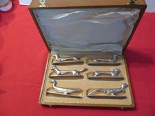 6 anciens porte couteaux zoomorphe, métal argenté dans leurs coffret orfèvre OL