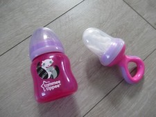 Biberon bébé tommee tippee rose 150 ml + grignoteuse fruits