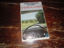 A VOIR !! ANCIENNE BROCHURE " LE GUIDE DE LA ROUTE " Des années 1970